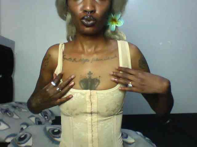 Calin33 Live Webcam on BongaCams