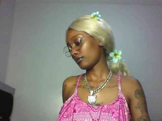 Calin33 Live Webcam on BongaCams