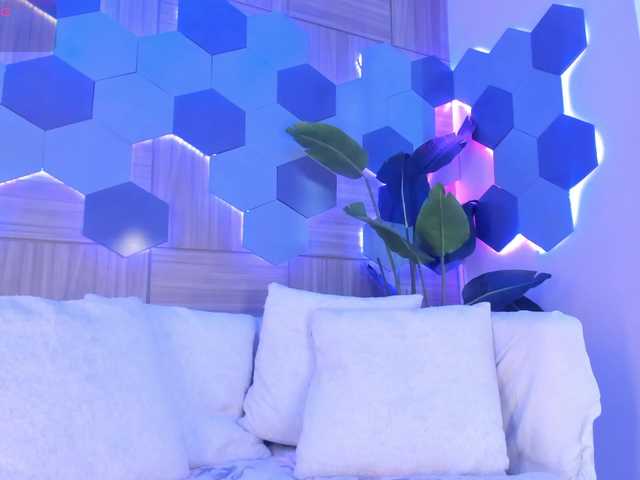 KatyaKozlov's BongaCams show and profile