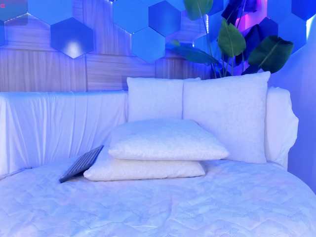 KatyaKozlov's BongaCams show and profile