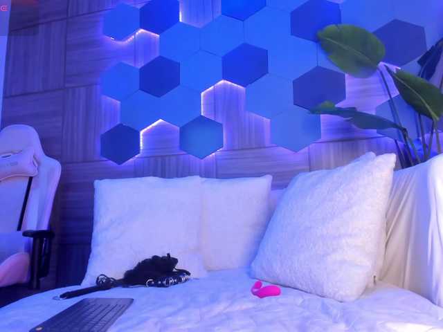 KatyaKozlov's BongaCams show and profile