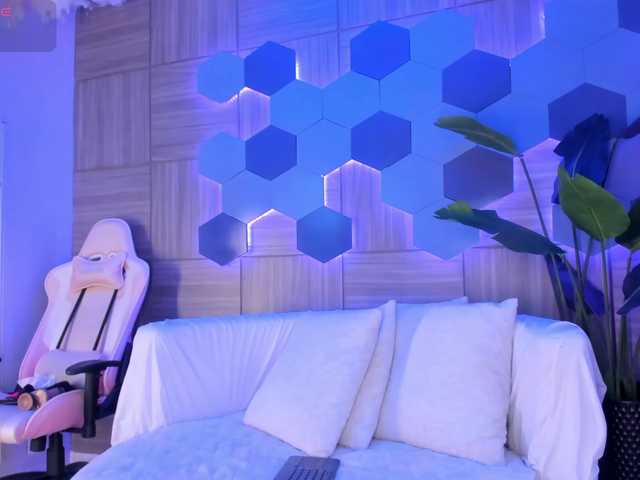 KatyaKozlov's BongaCams show and profile