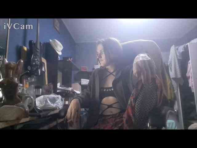Usatka2011 Live Webcam on BongaCams