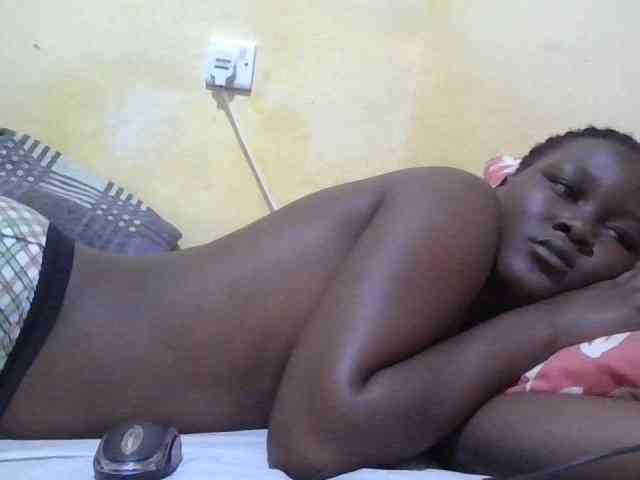 ebony-vannilah Live Webcam on BongaCams