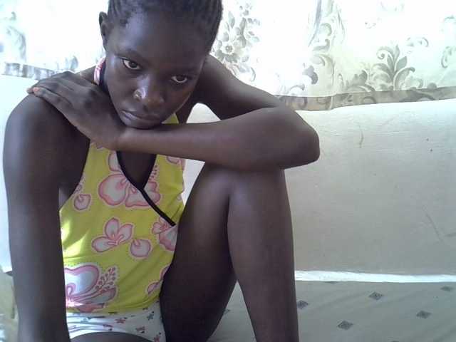 Prettyslim – webcam model profile photo