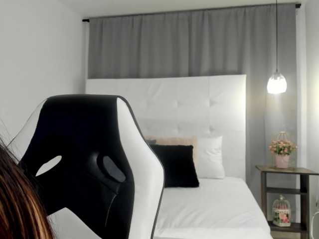 Preview of emma-queen-