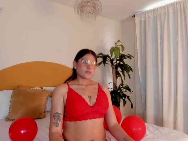 Liaa-Moretti- Live Webcam on BongaCams