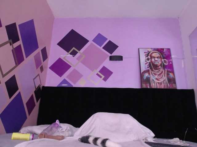 Valkiirya-'s BongaCams show and profile