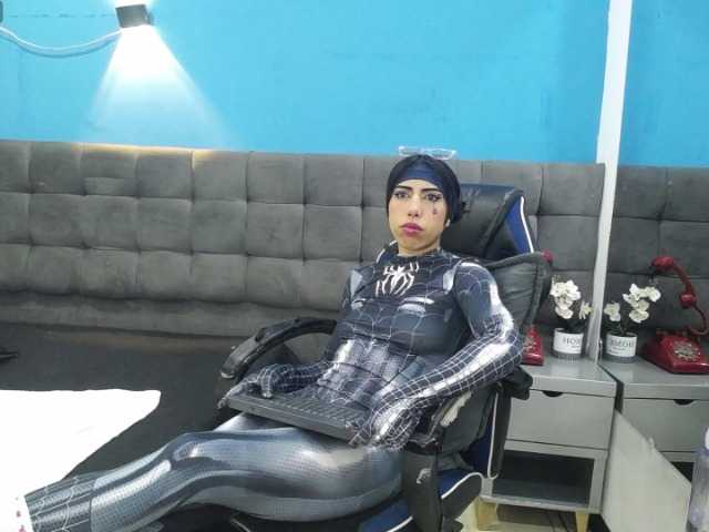 Valkiirya-'s BongaCams show and profile