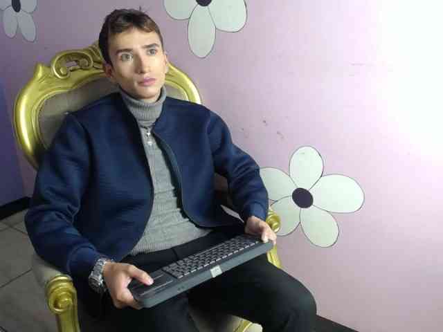 Iam-Smiith Iam-Smiith