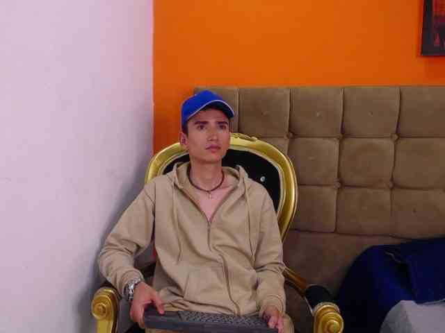 Iam-Smiith Iam-Smiith