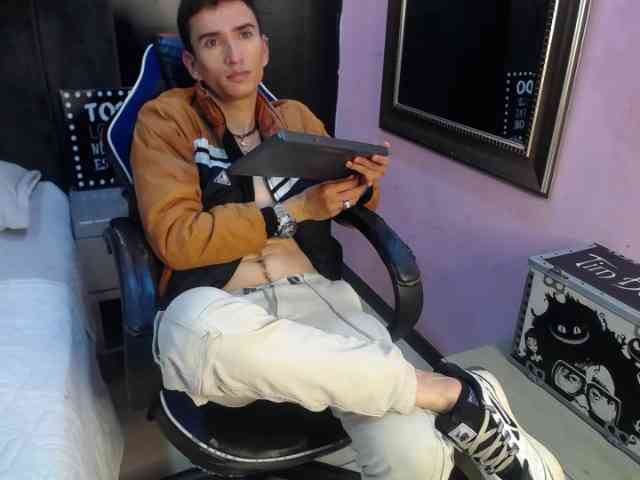 Iam-Smiith Iam-Smiith