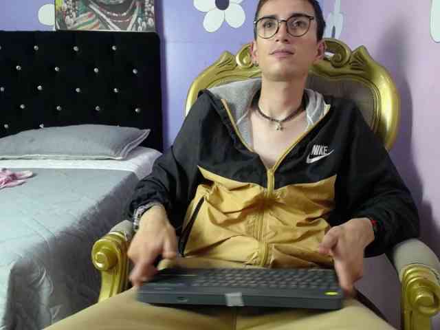 Iam-Smiith Iam-Smiith