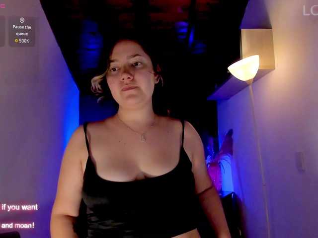 xHelenax's BongaCams show and profile