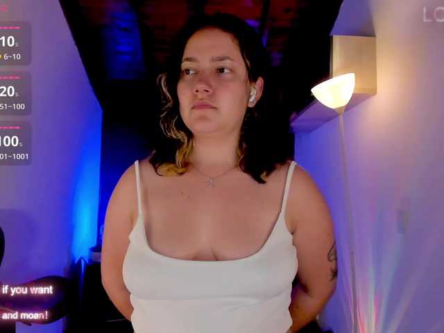 xHelenax's BongaCams show and profile