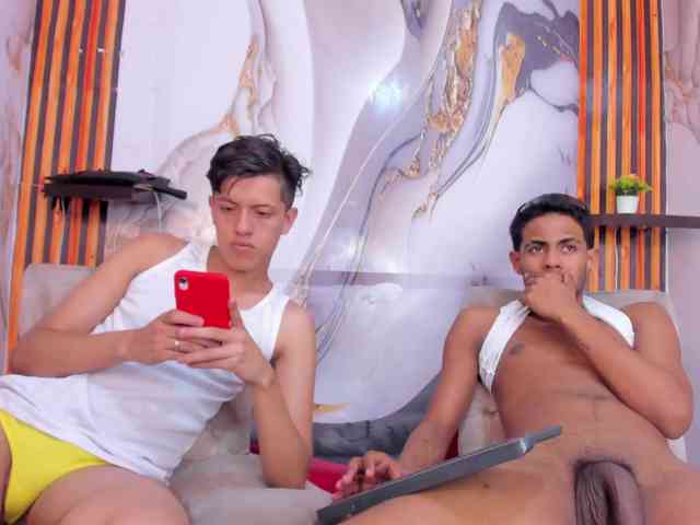 HotSweetGuys Live Webcam on BongaCams