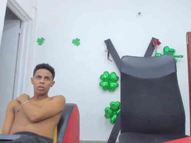 HotSweetGuys HotSweetGuys