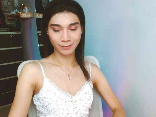 AmorousTina Live Webcam on BongaCams