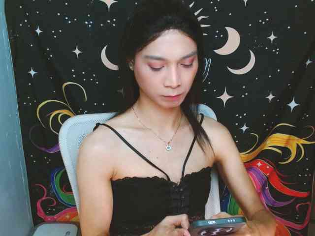 AmorousTina Live Webcam on BongaCams