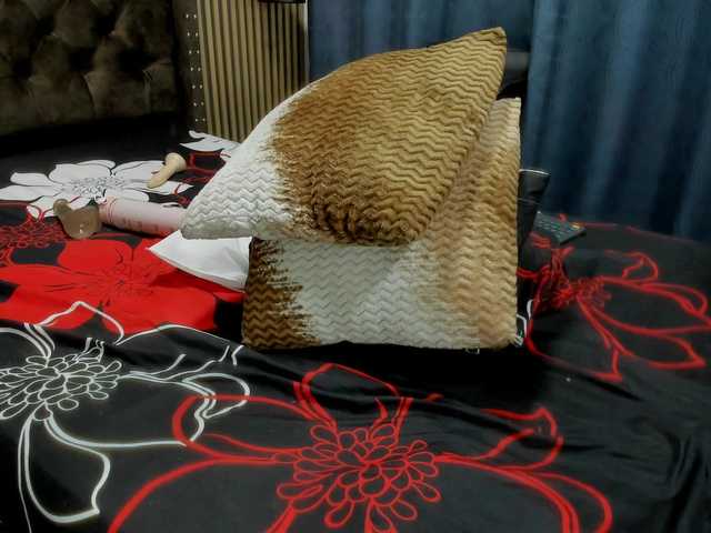 kianabarlow's BongaCams show and profile