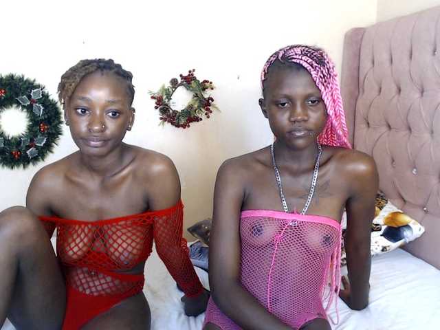 Slimdove's BongaCams show and profile