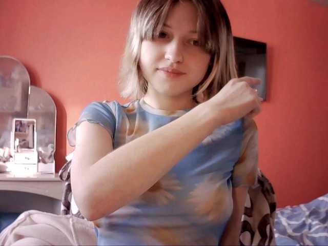 SnowWhiteNika – webcam model profile photo