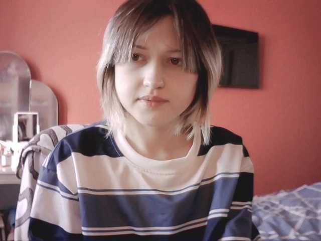 SnowWhiteNika webcam