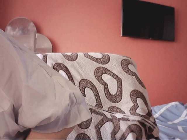 SnowWhiteNika live room