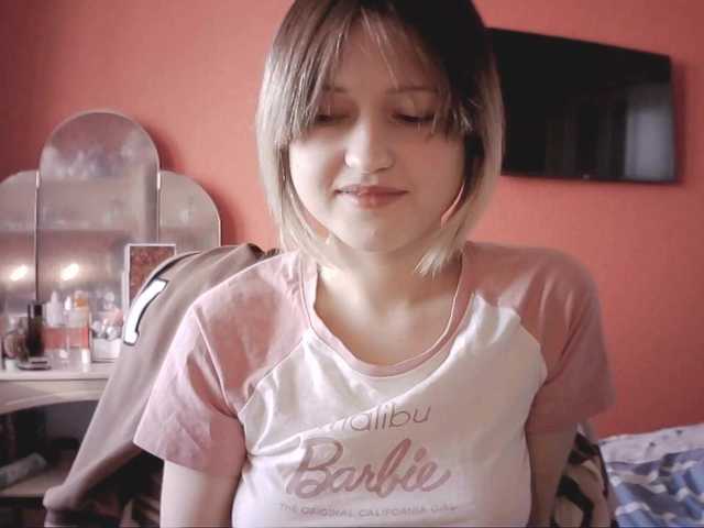 SnowWhiteNika from BongaCams