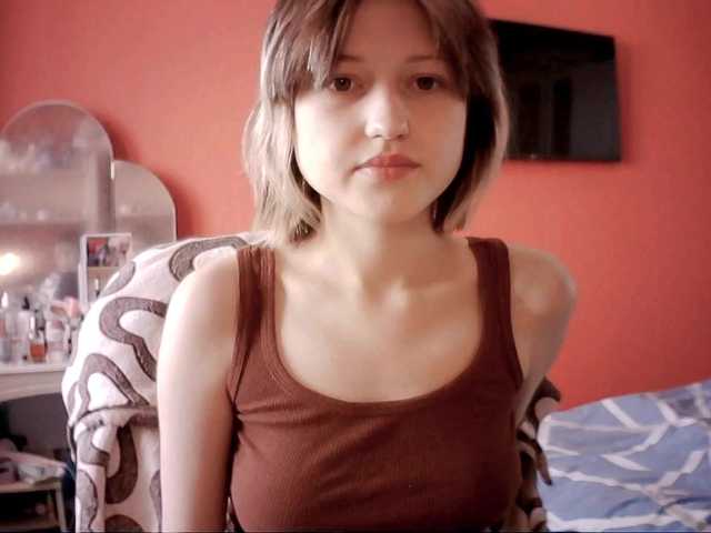 SnowWhiteNika – webcam model profile photo