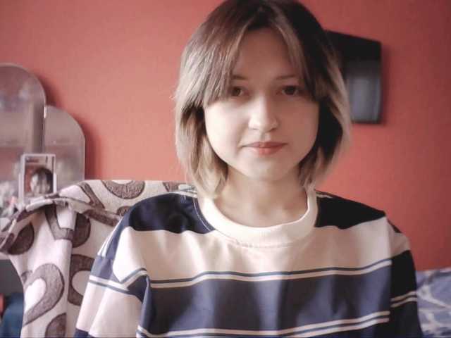 SnowWhiteNika webcam