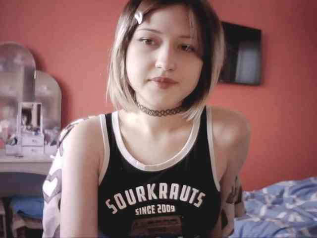 SnowWhiteNika SnowWhiteNika