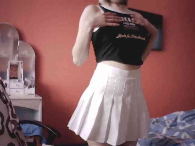 SnowWhiteNika SnowWhiteNika