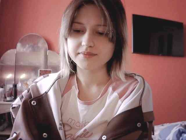 SnowWhiteNika Live Webcam on BongaCams