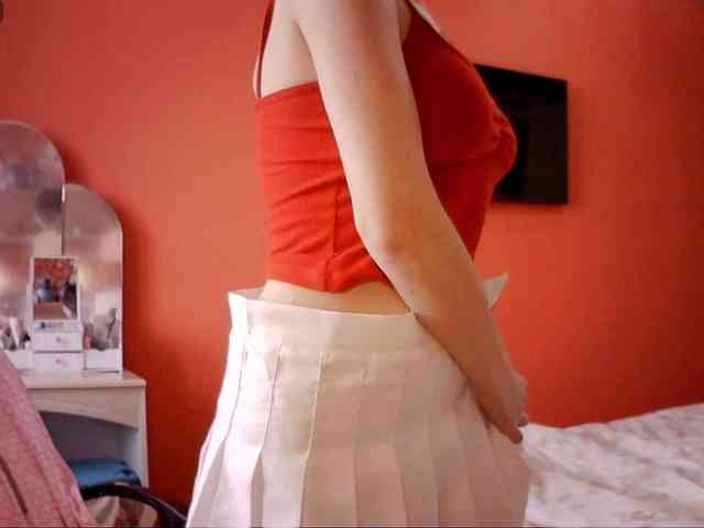 SnowWhiteNika webcam