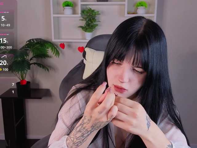 Lilith-Wholshh's BongaCams show and profile