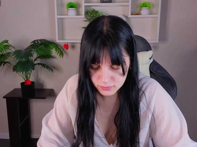 Lilith-Wholshh's BongaCams show and profile