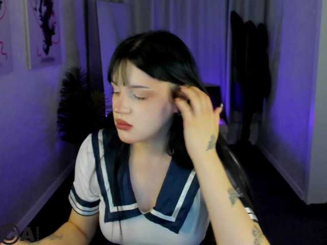 Lilith-Wholshh's BongaCams show and profile