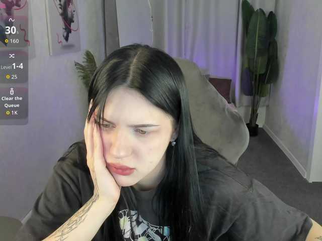 Lilith-Wholshh's BongaCams show and profile