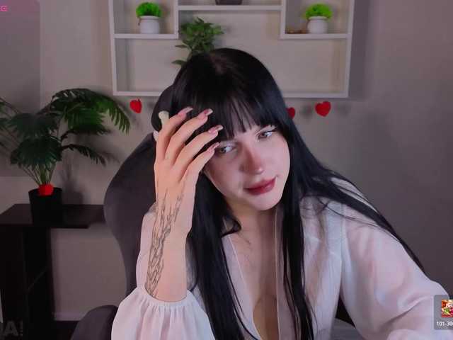 Lilith-Wholshh's BongaCams show and profile