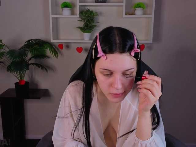 Lilith-Wholshh's BongaCams show and profile