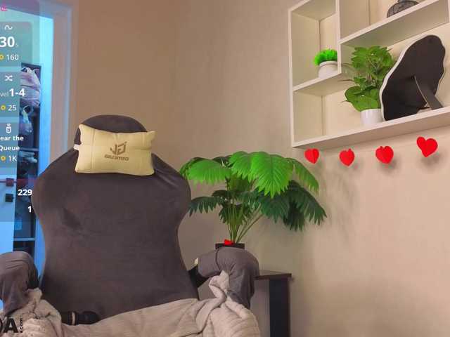 Lilith-Wholshh's BongaCams show and profile