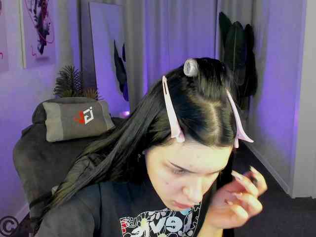 Lilith-Wholshh webcam