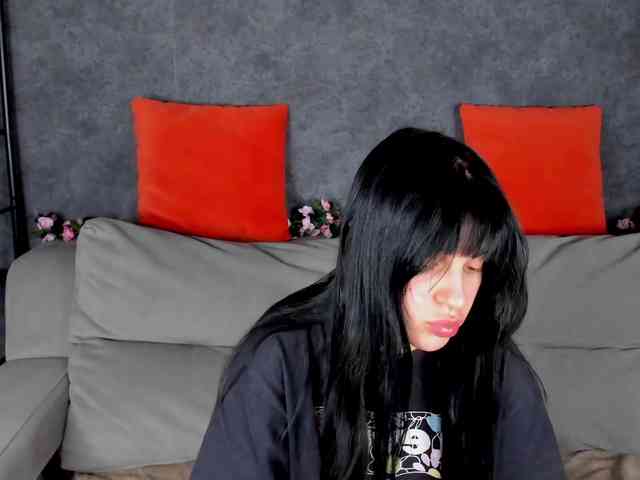 Lilith-Wholshh webcam