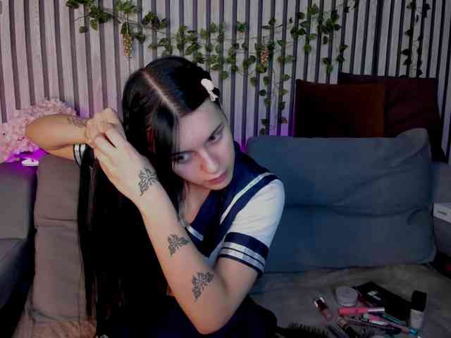 Lilith-Wholshh webcam