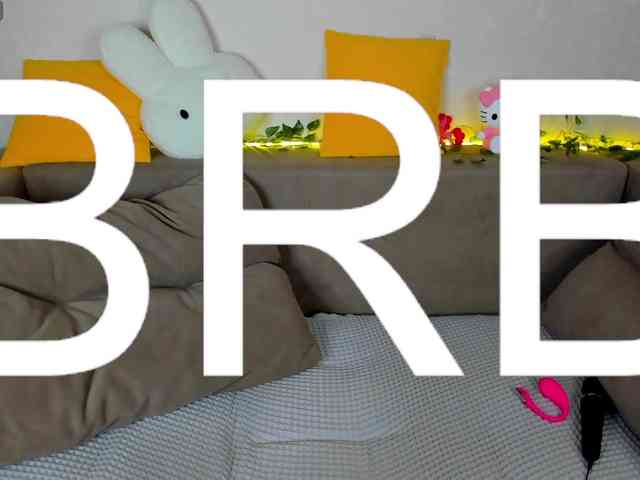 Lilith-Wholshh webcam