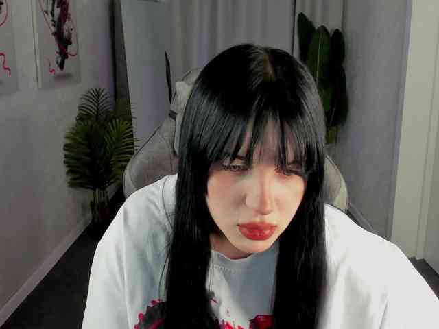 Lilith-Wholshh webcam