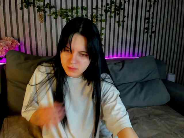 Lilith-Wholshh webcam