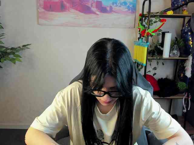 Lilith-Wholshh webcam