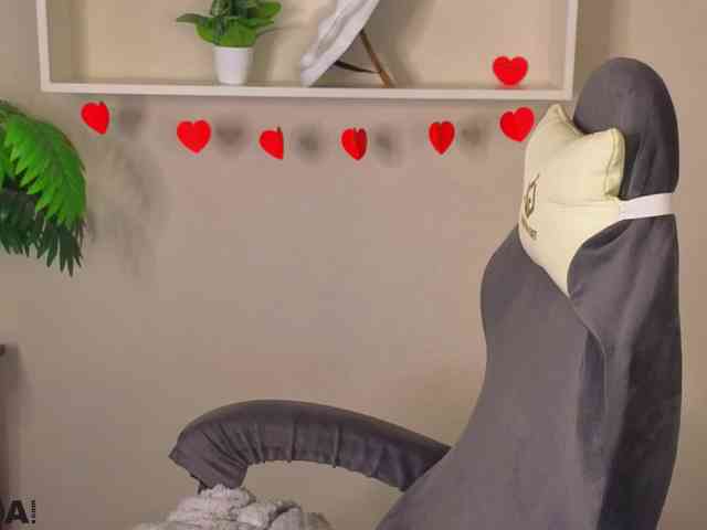 Lilith-Wholshh webcam